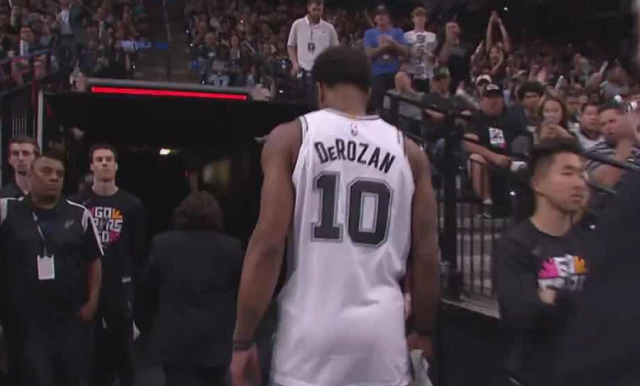  马刺遭遇逆转，波波维奇怒批防守失专注  